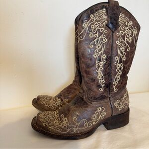corral girls’ western boots size 3 brown scroll